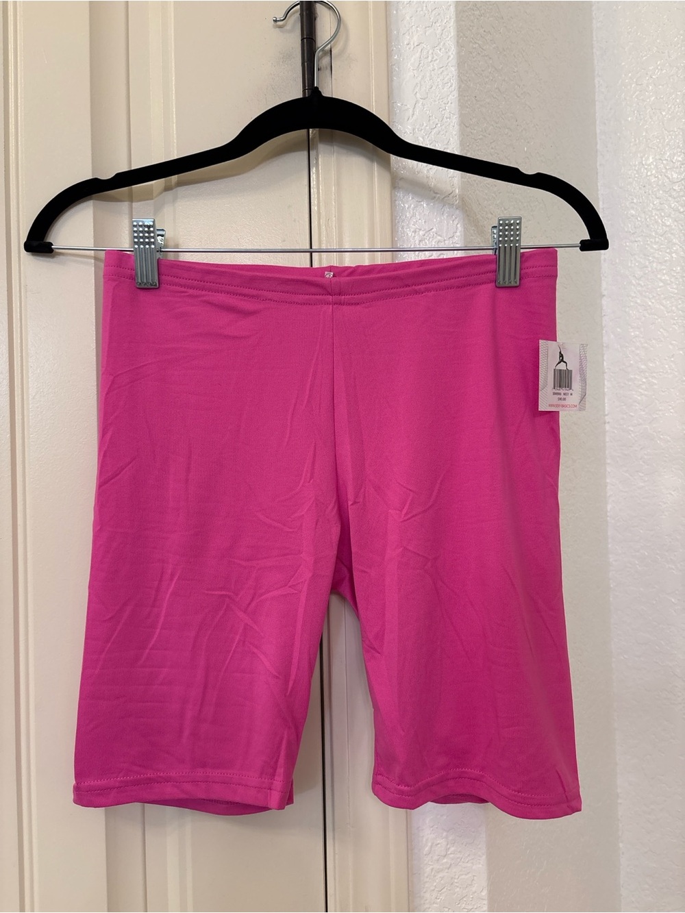 Sexy Basics Hot Pink Biker Shorts NWT Size Medium Stretch Yoga Lounge Athleisure
